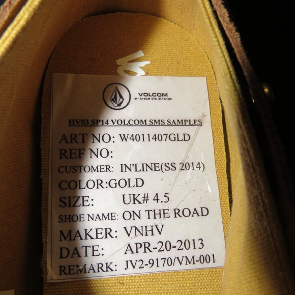 Ladies Volcom "On The road" Gold Sample Shoes - Picture 5 of 6